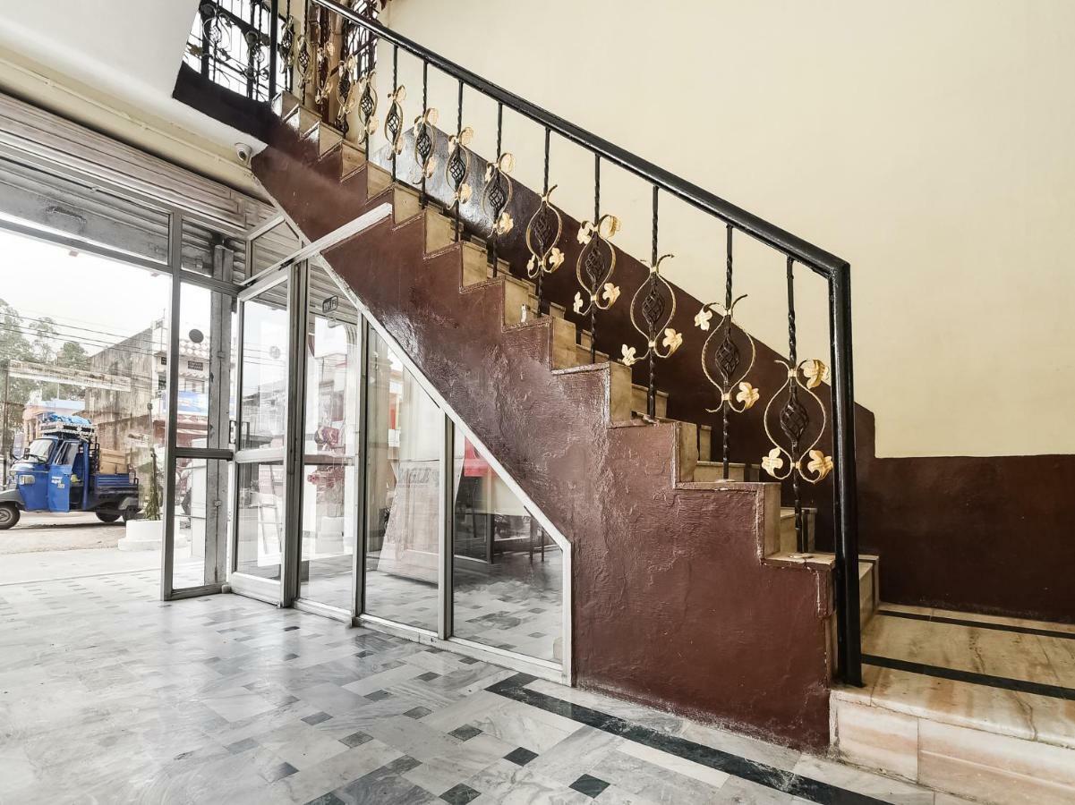 Hotel Lalit Palace Babina Εξωτερικό φωτογραφία