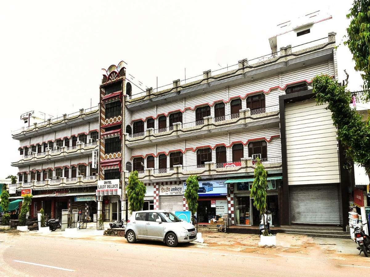 Hotel Lalit Palace Babina Εξωτερικό φωτογραφία