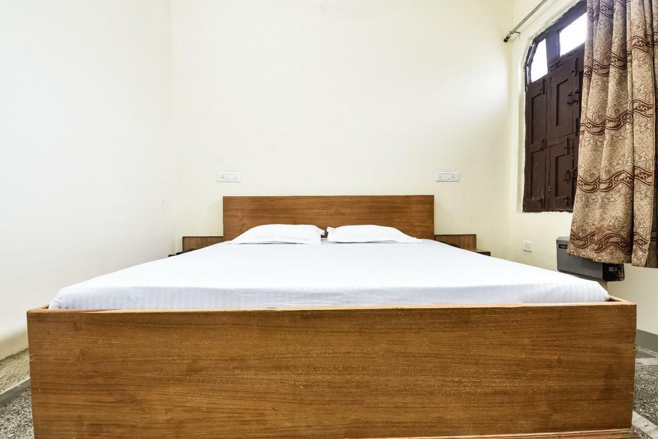 Hotel Lalit Palace Babina Εξωτερικό φωτογραφία