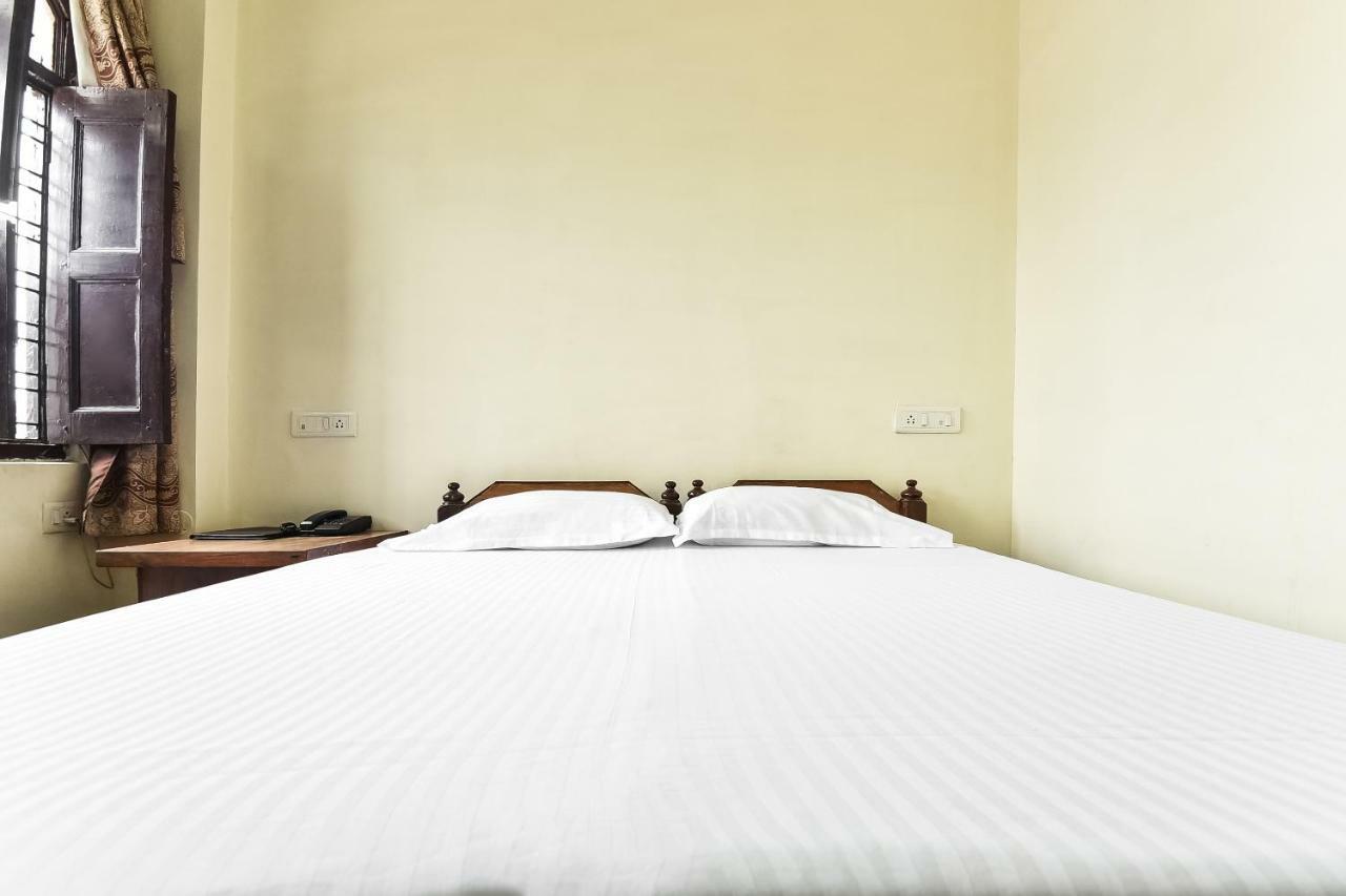 Hotel Lalit Palace Babina Εξωτερικό φωτογραφία