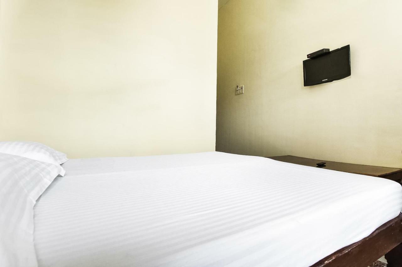 Hotel Lalit Palace Babina Εξωτερικό φωτογραφία