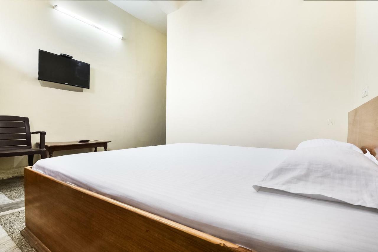 Hotel Lalit Palace Babina Εξωτερικό φωτογραφία