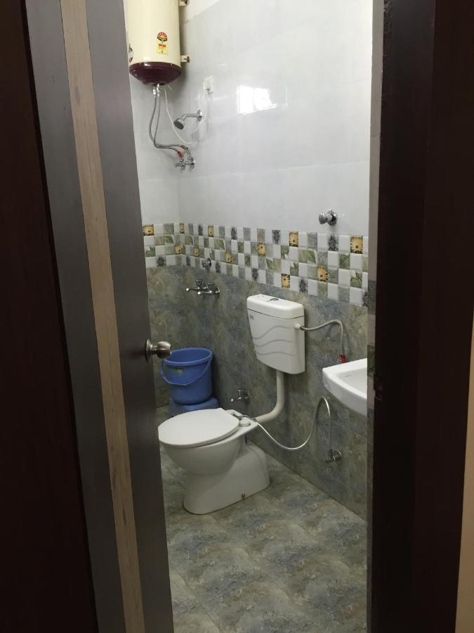 Hotel Lalit Palace Babina Εξωτερικό φωτογραφία